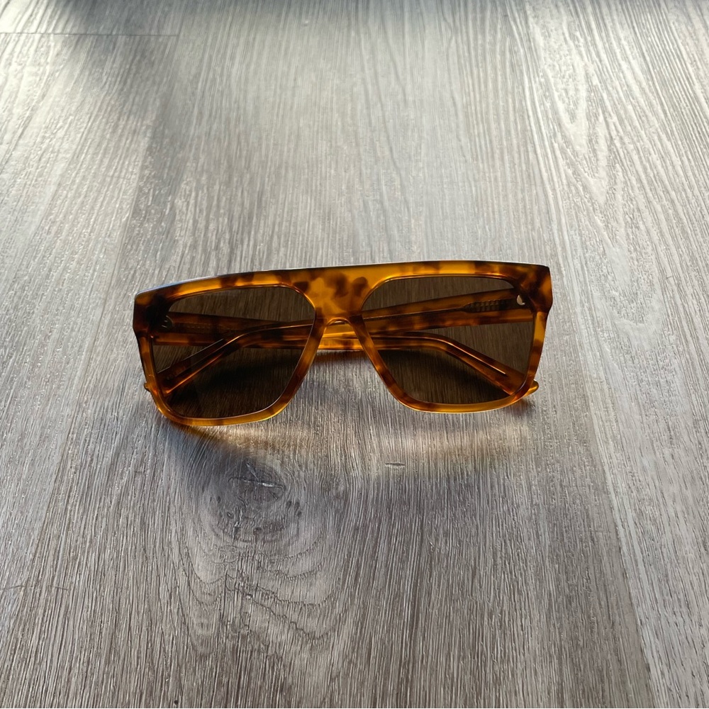 banbe the shields honey brown tortoise oversized shield acetate frame sunglasses